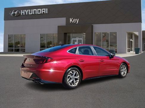 Certified 2023 Hyundai Sonata SEL w/ Convenience Package FWD image 3