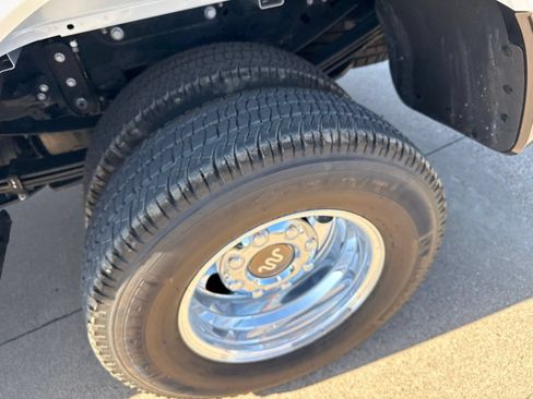 Used 2024 Ford F350 King Ranch AWD/4WD image 11
