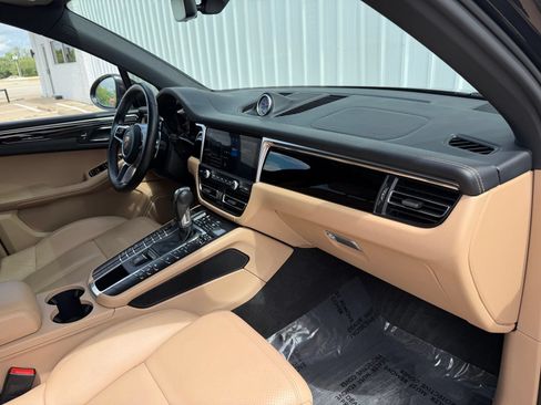 Used 2021 Porsche Macan S AWD/4WD image 17