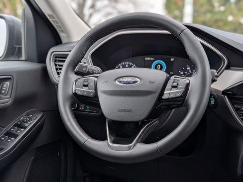 Certified 2022 Ford Escape SE w/ Convenience Package image 14