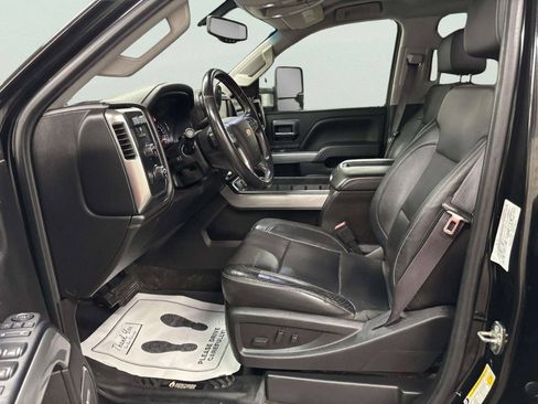 Used 2015 Chevrolet Silverado 2500 LTZ AWD/4WD image 12