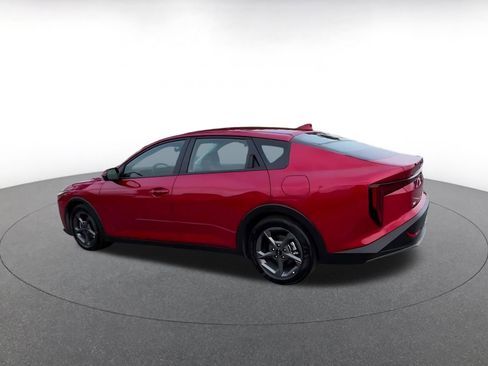 Used 2025 Kia K4 LXS image 9