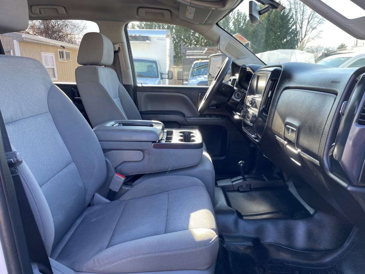 Used 2019 GMC Sierra 2500 4x4 Crew Cab w/ Sierra Convenience Package image 17
