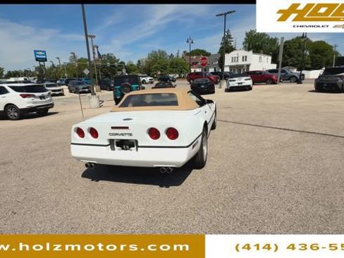 Used 1990 Chevrolet Corvette Convertible RWD image 7