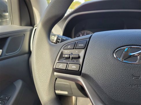 Certified 2021 Hyundai Tucson SE image 28