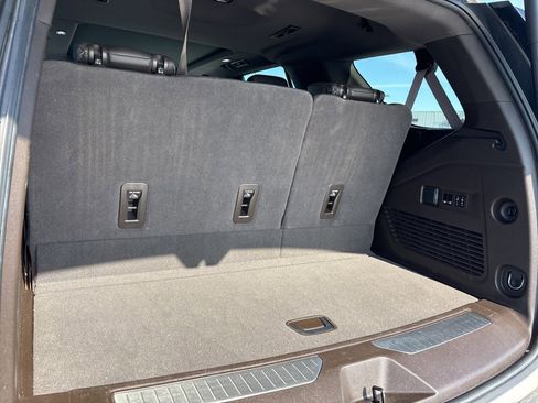 Used 2022 GMC Yukon Denali w/ Denali Ultimate Package image 36