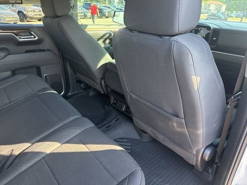 Used 2025 Chevrolet Silverado 1500 LT AWD/4WD image 18