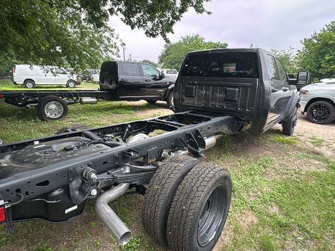 New 2026 RAM 5500 Tradesman AWD/4WD image 5
