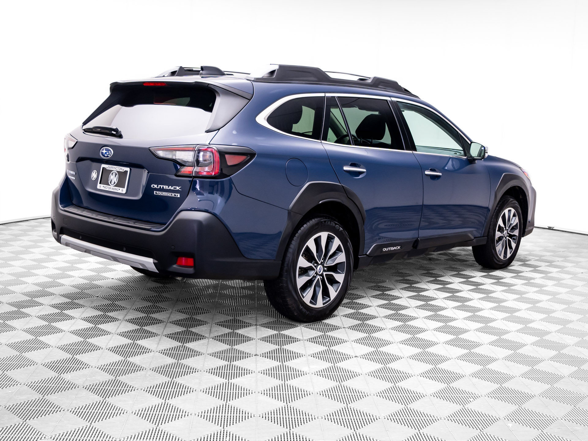 Used 2023 Subaru Outback Touring XT AWD/4WD image 5
