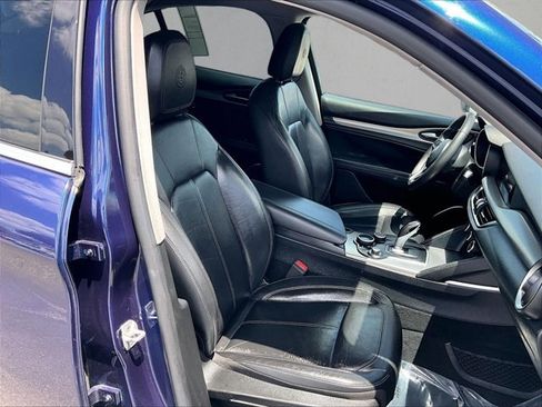 Used 2018 Alfa Romeo Stelvio Sport w/ Cold Weather Package image 9