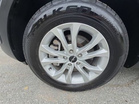 Used 2022 Kia Telluride LX AWD/4WD image 36