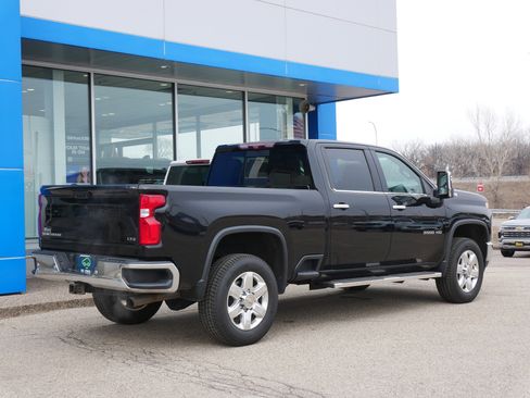 Certified 2021 Chevrolet Silverado 3500 LTZ w/ LTZ Premium Package image 3