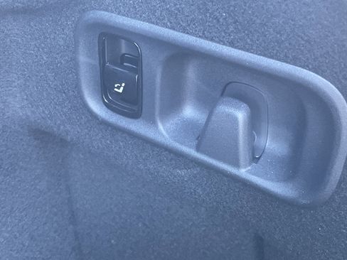 Certified 2025 Mercedes-Benz C 43 AMG 4MATIC Sedan image 12