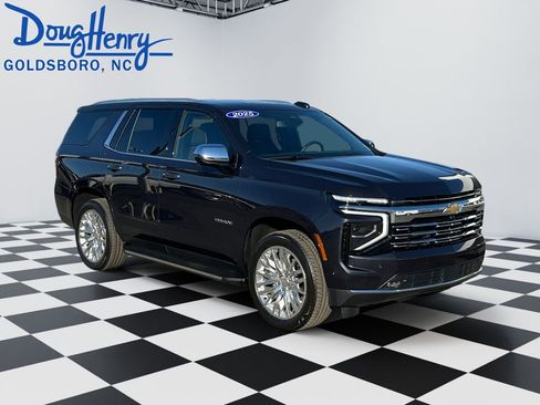 Used 2025 Chevrolet Tahoe Premier AWD/4WD image 7
