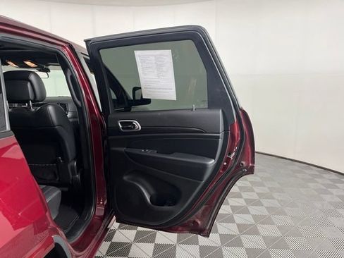 Used 2021 Jeep Grand Cherokee Laredo X AWD/4WD image 44