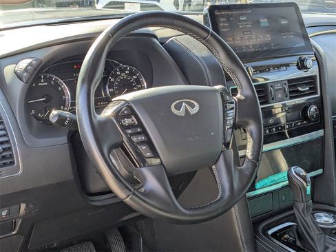 Used 2024 INFINITI QX80 Luxe image 15