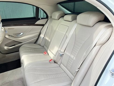 Used 2019 Mercedes-Benz S 560 4MATIC Sedan image 21