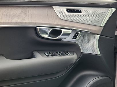 New 2026 Volvo XC90 B6 Ultra w/ Lounge Package