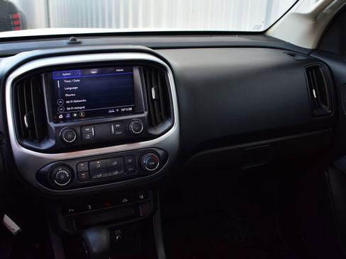 Used 2022 Chevrolet Colorado LT w/ Fleet Safety Package RWD image 22