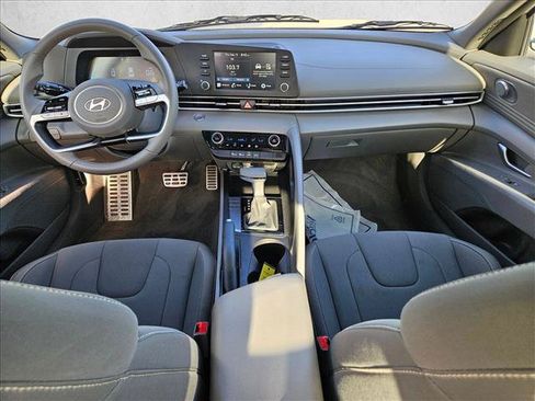 Used 2026 Hyundai Elantra Sport FWD image 16