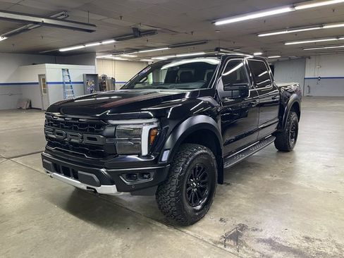 Certified 2025 Ford F150 Raptor AWD/4WD image 3