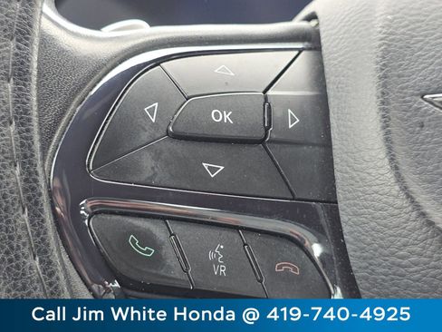 Used 2015 Chrysler 200 S w/ Navigation & Sound Group I image 29