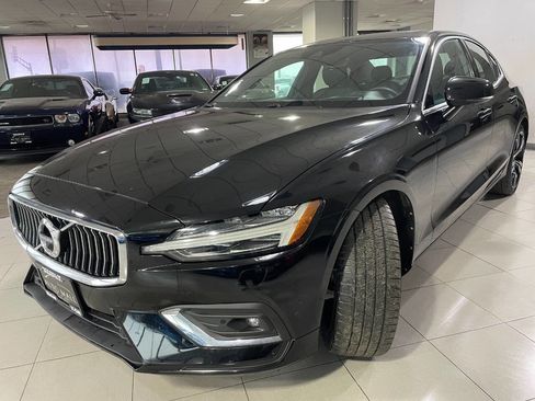 Used 2019 Volvo S60 T6 Inscription image 3