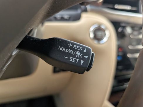 Used 2018 Lexus LX 570 4WD image 41