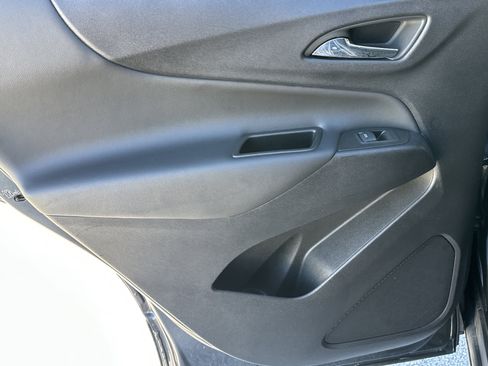 Used 2023 Chevrolet Equinox LT image 21