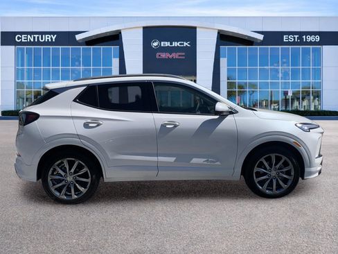 New 2026 Buick Encore GX Avenir FWD image 8