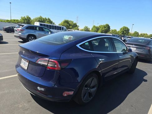 Used 2018 Tesla Model 3 Long Range RWD image 5
