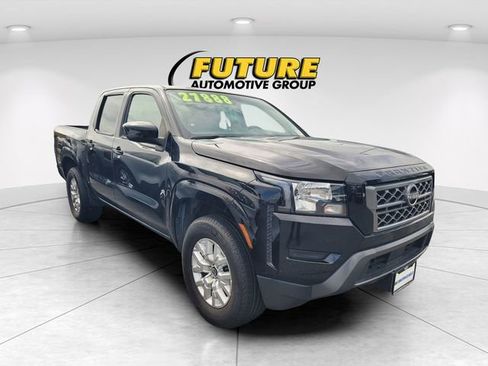 Certified 2023 Nissan Frontier SV RWD image 1