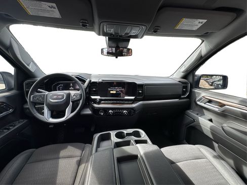 Used 2024 GMC Sierra 1500 Elevation image 27