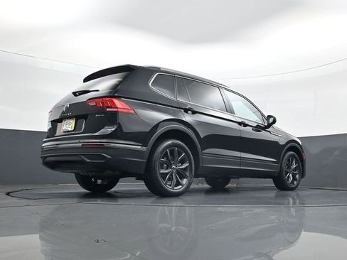 Used 2022 Volkswagen Tiguan SE image 25