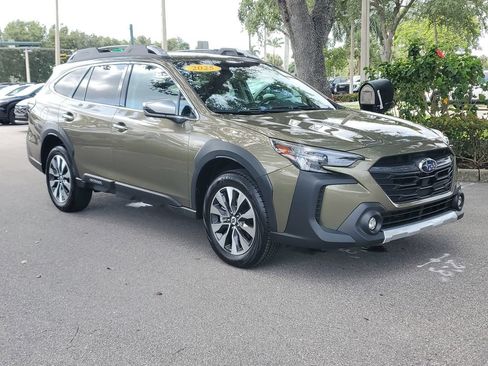 Used 2025 Subaru Outback Touring XT AWD/4WD image 7