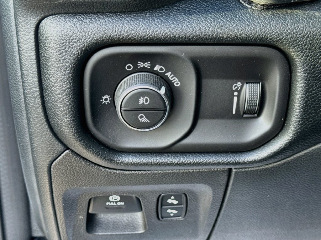 Used 2022 RAM 1500 Lone Star AWD/4WD image 10