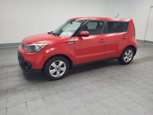 Used 2019 Kia Soul FWD image 2