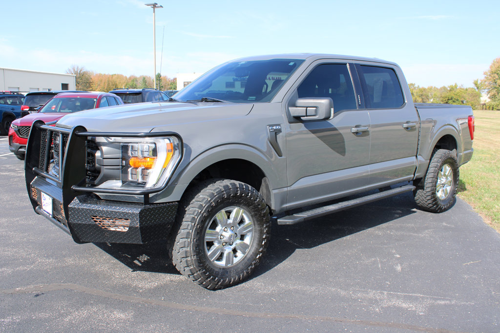 Used 2021 Ford F150 XLT w/ Equipment Group 302A High AWD/4WD image 3