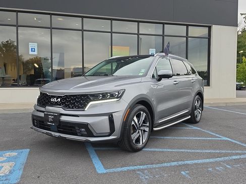 Used 2023 Kia Sorento SX Prestige w/ Panoramic Sunroof Package AWD/4WD image 14
