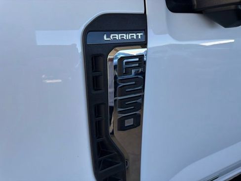 Used 2024 Ford F250 Lariat AWD/4WD image 11