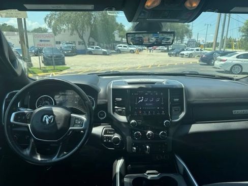Used 2021 RAM 1500 Big Horn AWD/4WD image 9