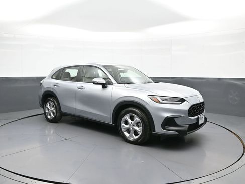 Certified 2024 Honda HR-V LX image 4