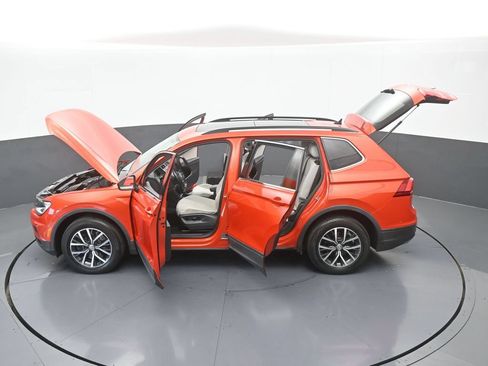 Used 2019 Volkswagen Tiguan SE w/ Panoramic Sunroof Package FWD image 66
