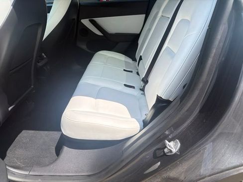 Used 2020 Tesla Model Y Long Range AWD/4WD image 10
