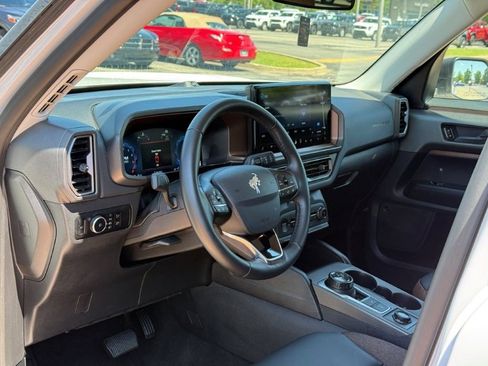 Used 2025 Ford Bronco Sport Outer Banks w/ Outer Banks Tech Package+ AWD/4WD image 13