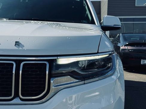 Used 2022 Jeep Wagoneer Series I image 3