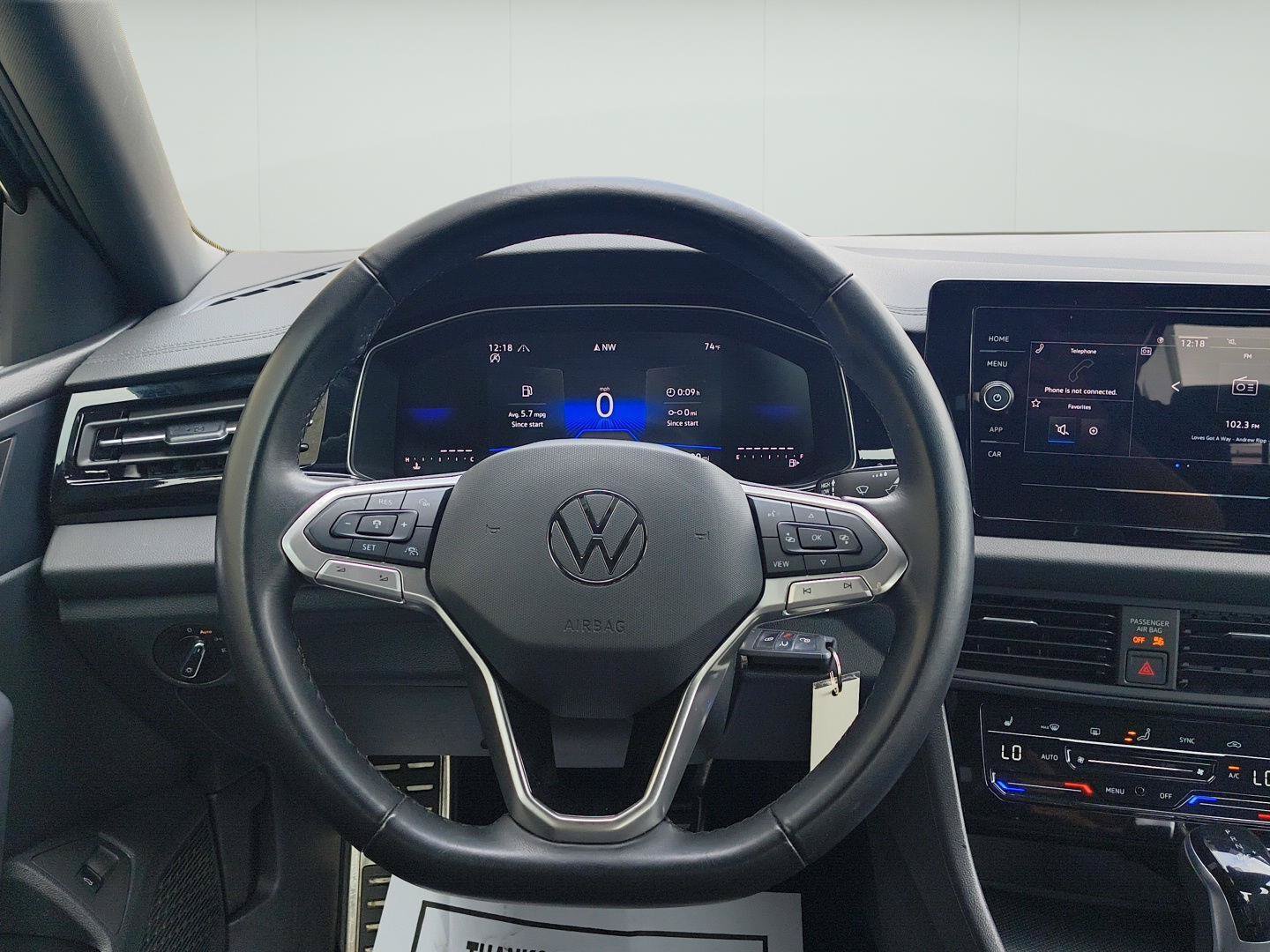 Used 2025 Volkswagen Jetta Sport FWD image 9