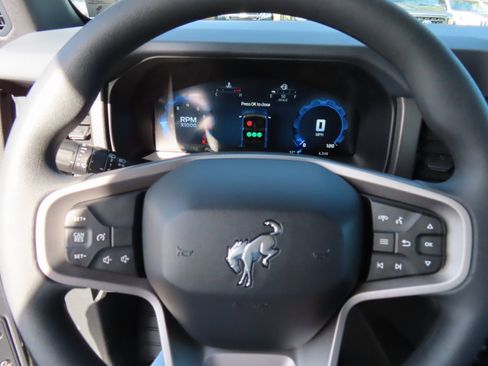 New 2025 Ford Bronco 4-Door w/ Sasquatch Package image 8