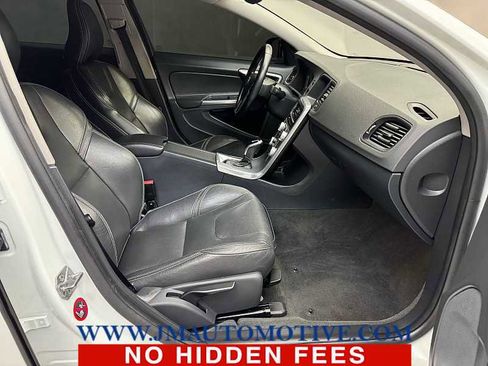Used 2017 Volvo S60 T5 Dynamic AWD/4WD image 20
