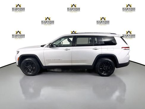 Used 2022 Jeep Grand Cherokee L Laredo w/ Luxury Tech Group I AWD/4WD image 4